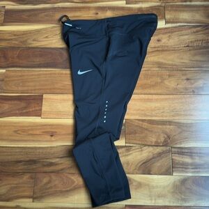 Nike Dri Fit Women's Athletic Black Cropped Running Leggings Medium